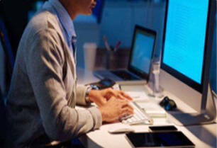 500萬“薪火”助學計劃助力夢想，長沙新華電腦學院軟件開發的機遇與未來